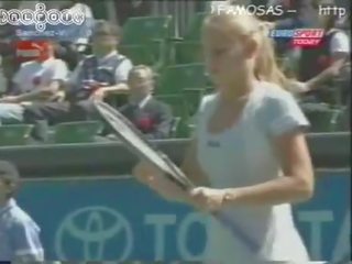 Jelena dokic oops downblouse pěkný