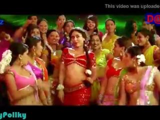 Kareena হটেস্ট navel প্রদর্শনী