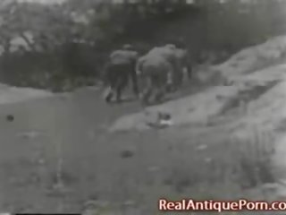 Antiguo fuera puertas adulto vídeo vid de 1915!